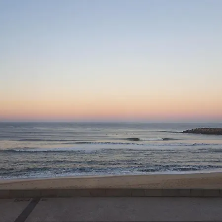 The Shore At Seaside Paradise - Beach, Terrasse, Pets Friendly Nyaraló Espinho